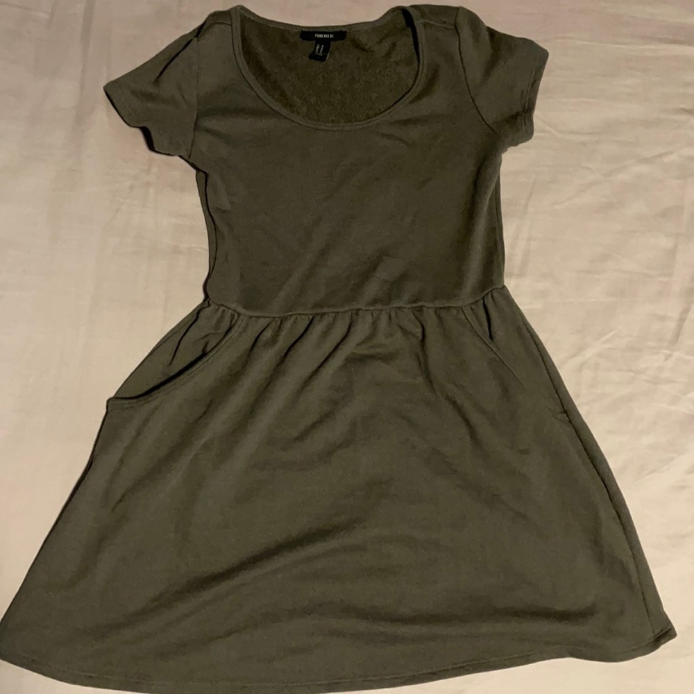 💰SALE!💰 Forever 21 green dress